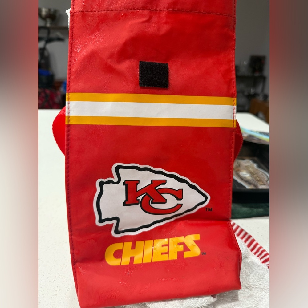 Chiefs Red Insulated Lunch Bag